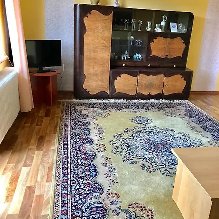 Πανσιόν Adela - 4*